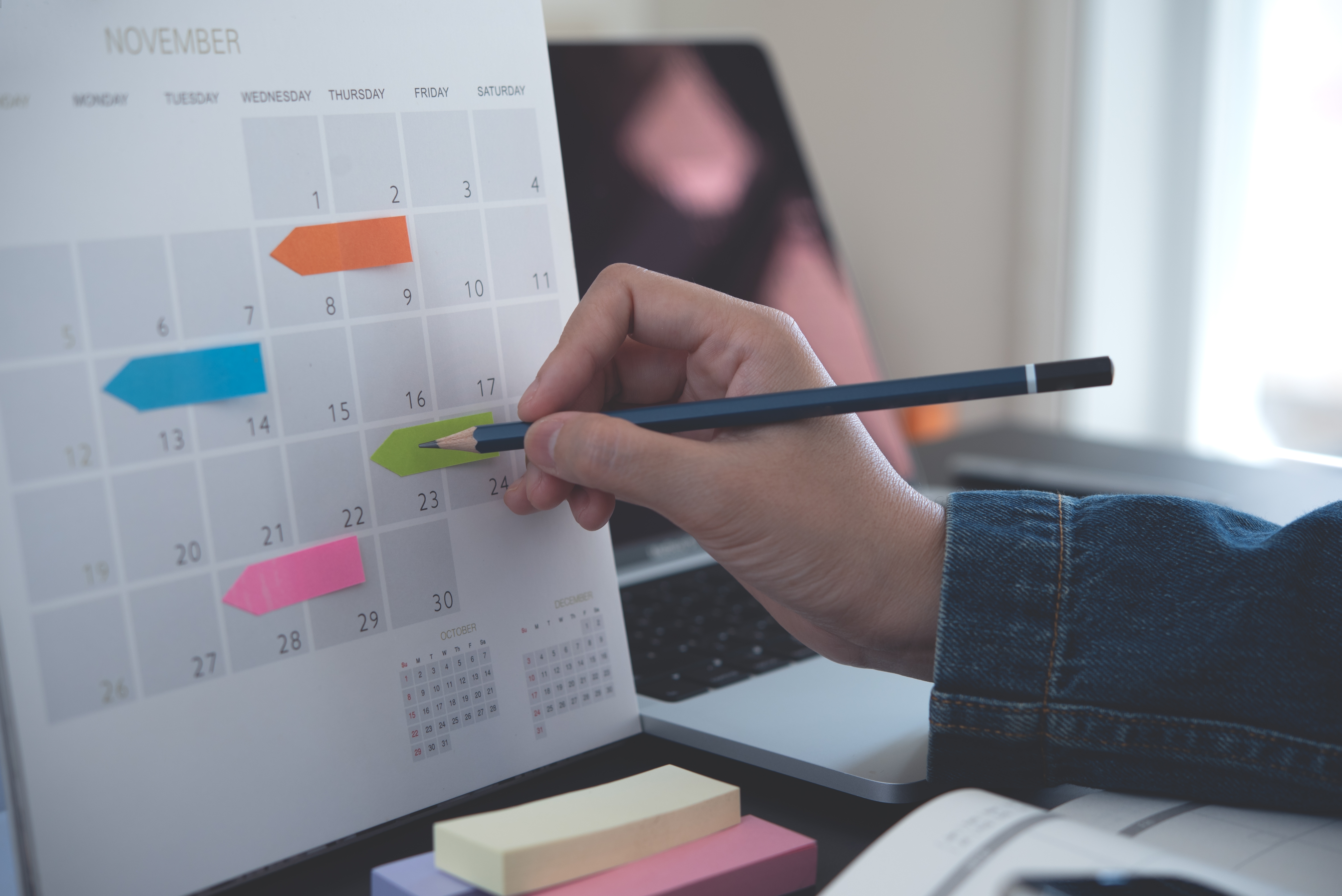 Low-Cost B2B Marketing | Print Calendars Online | Best B2B Corporate Gift | Desk & Wall Calendars | Australia-Wide Printing & Delivery